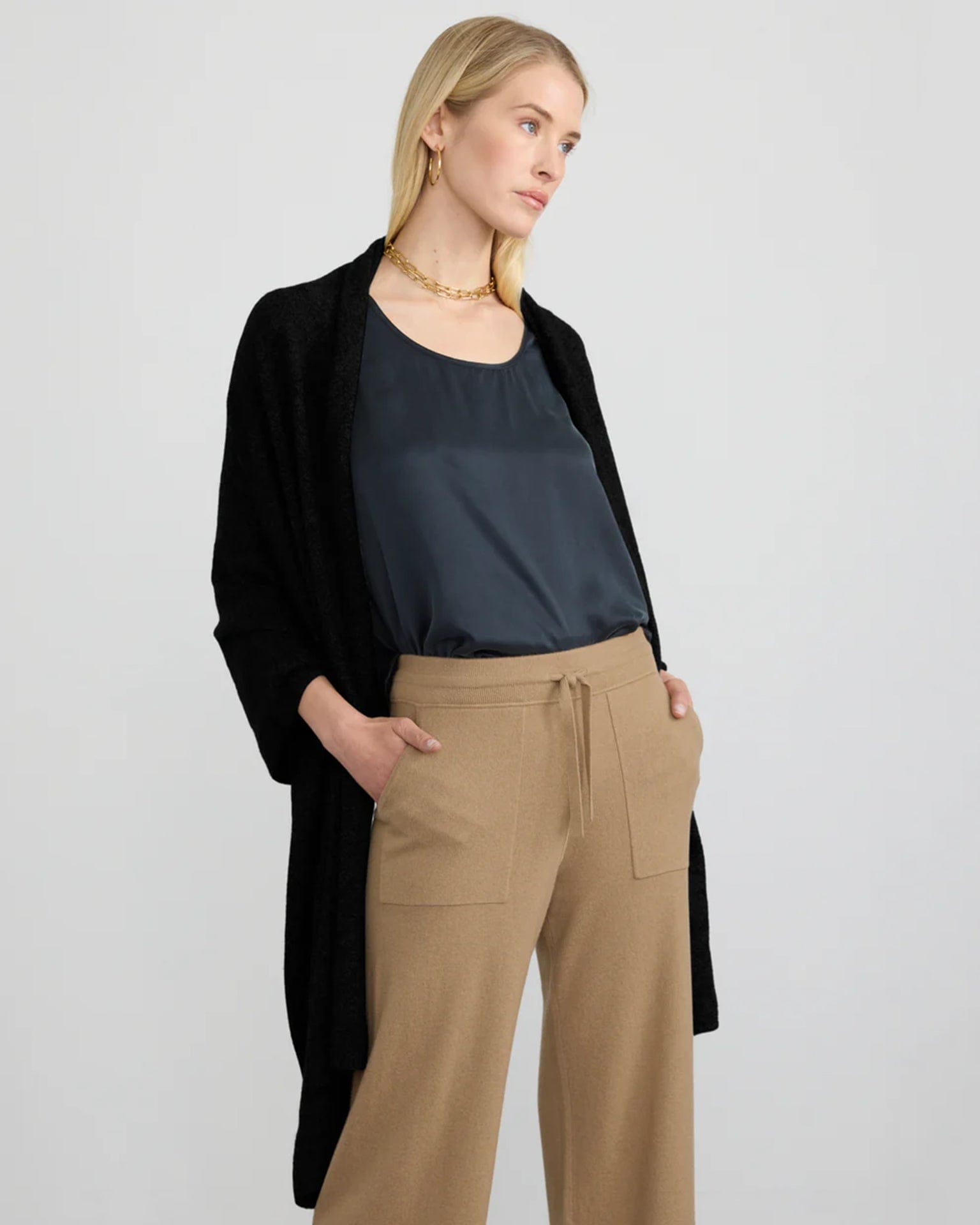 Margaret O'Leary Travel Wrap in Black