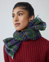 Moismont MC Lean Wool Square Scarf No 799 in British Green