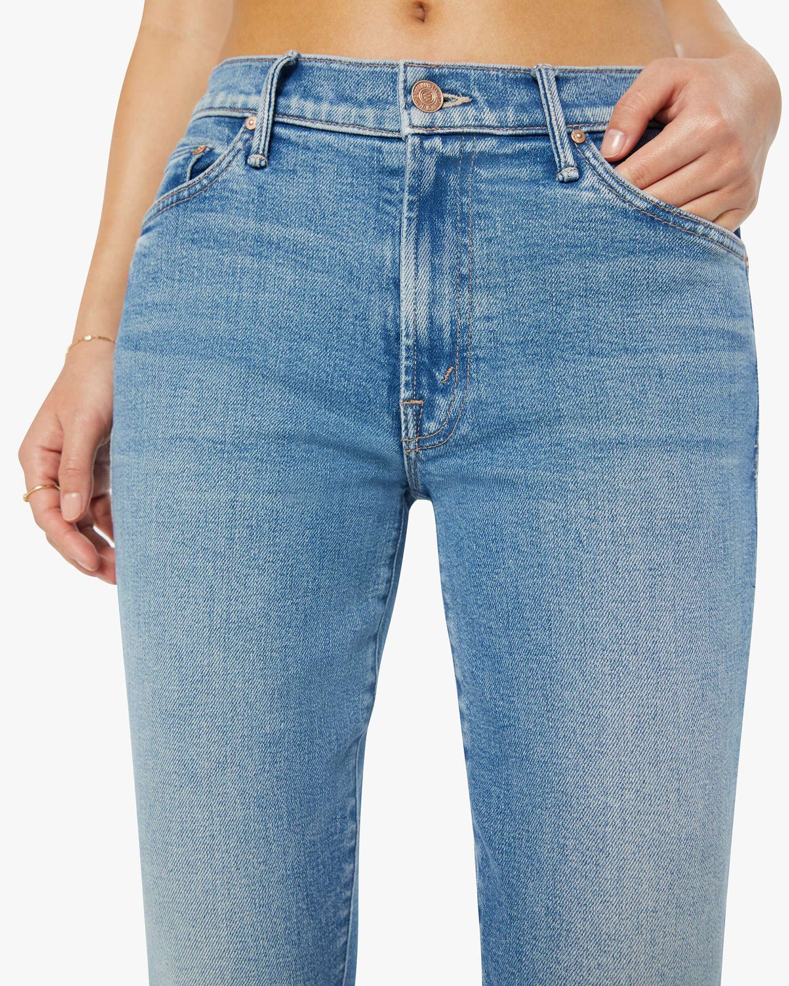 Mother The Lil Outsider Sneak in Flag Me Down