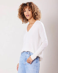 Not Monday Ava Cashmere V Neck in Ivory