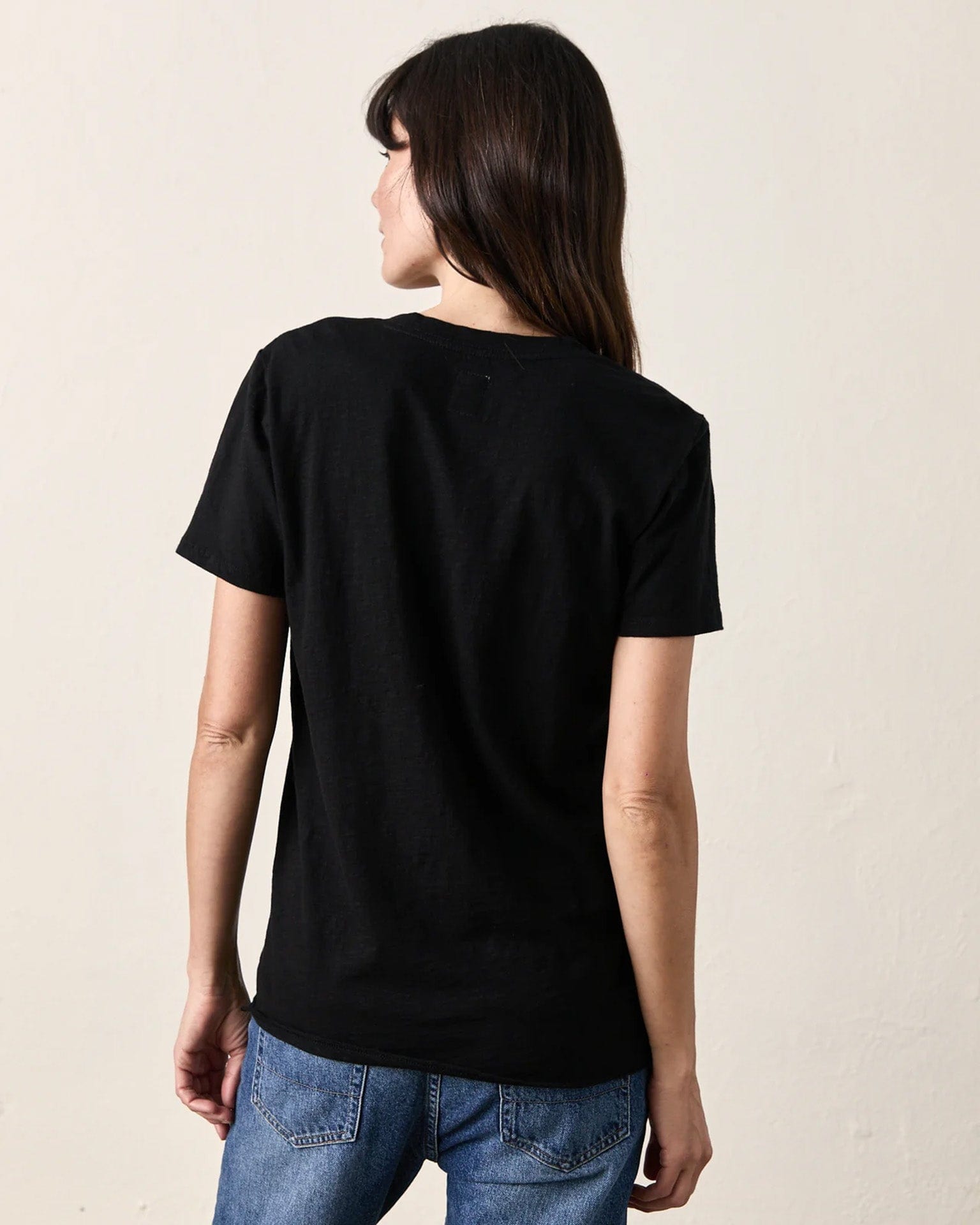 NSF Cora S/S V Neck T in Black