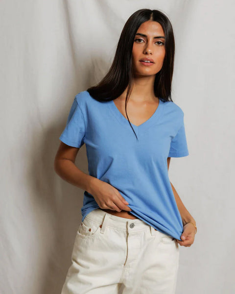 Hendrix - Cotton Short Sleeve Boxy V Neck Tee in Pacific Blue