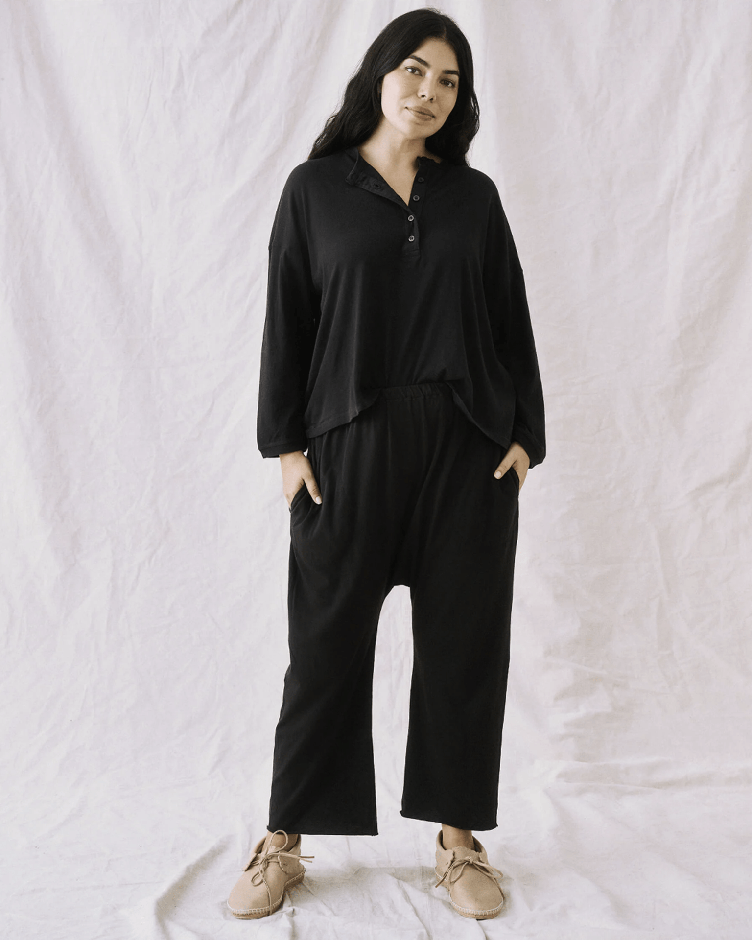 the Great The Shrunken Henley in Almost Black