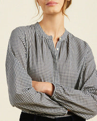 Trovata Birds of Paradis Aubree Blouse in Inkwell Gingham