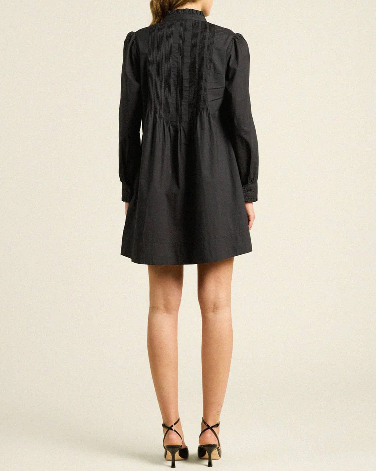 Trovata Birds of Paradis Eve Shift Dress in Black