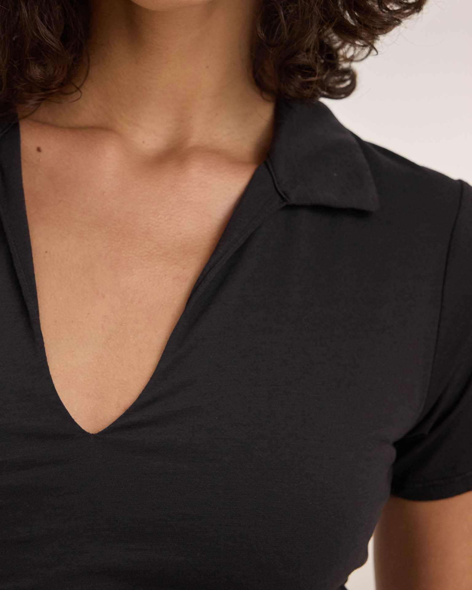 Velvet by Graham & Spencer Andee S/S Collared Dress in Black