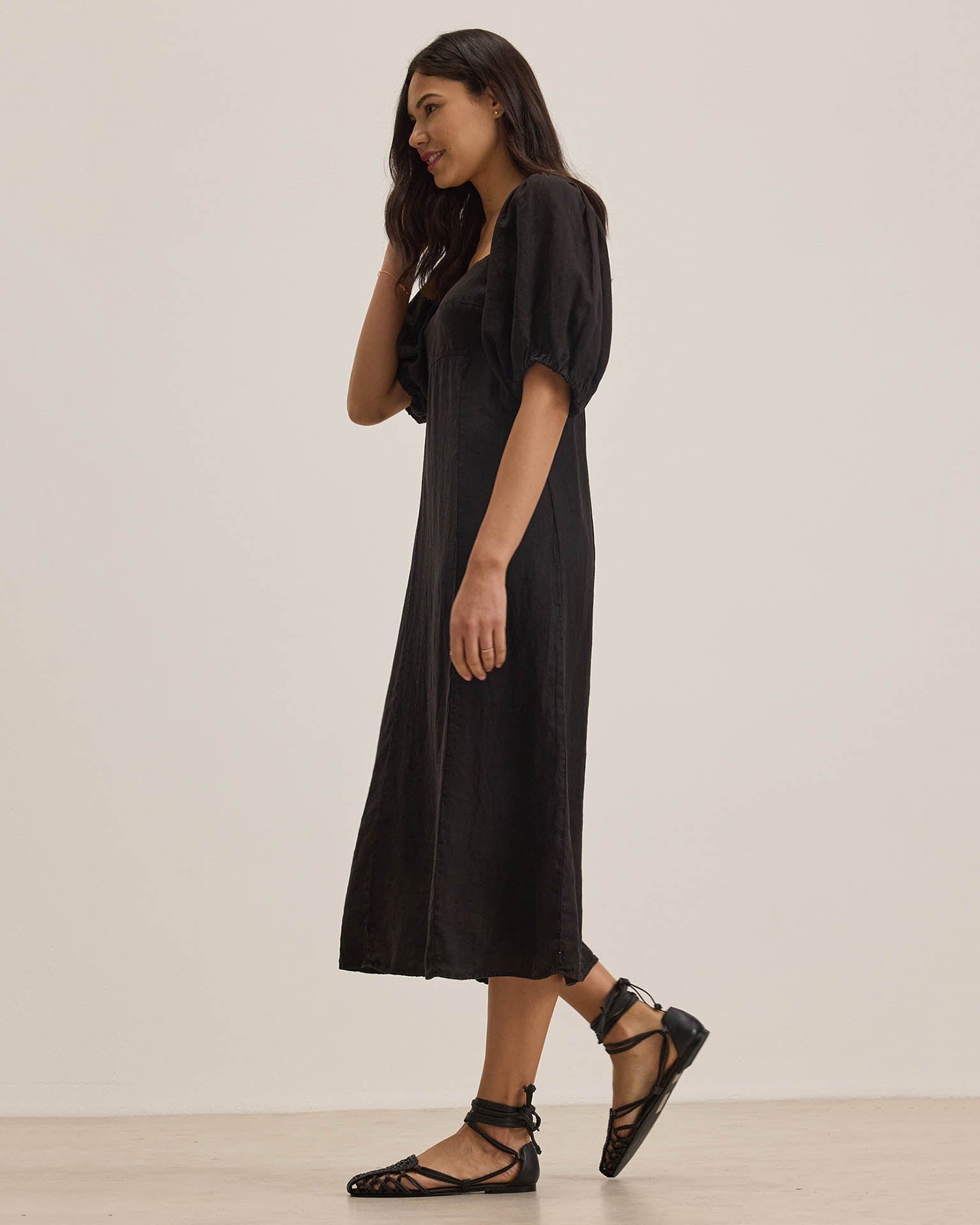 Velvet by Graham & Spencer Brooke Puff Sleeve Dress in Black