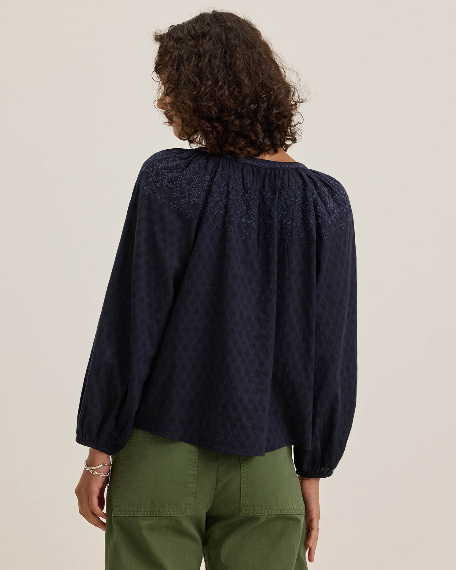 Velvet by Graham & Spencer Carina L/S Poet Top in Navy