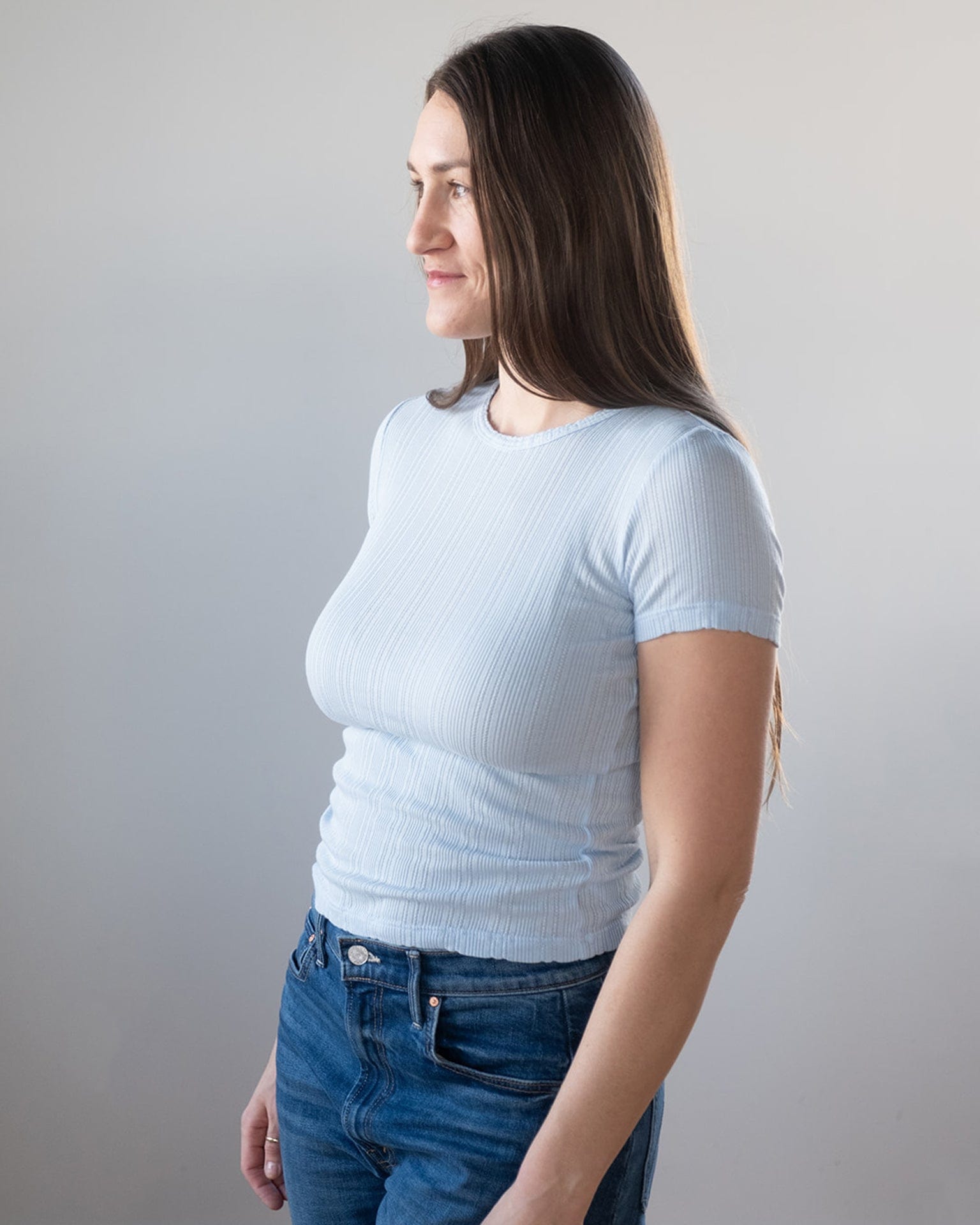 Velvet by Graham & Spencer Enati S/S Crew Neck Top in Billow