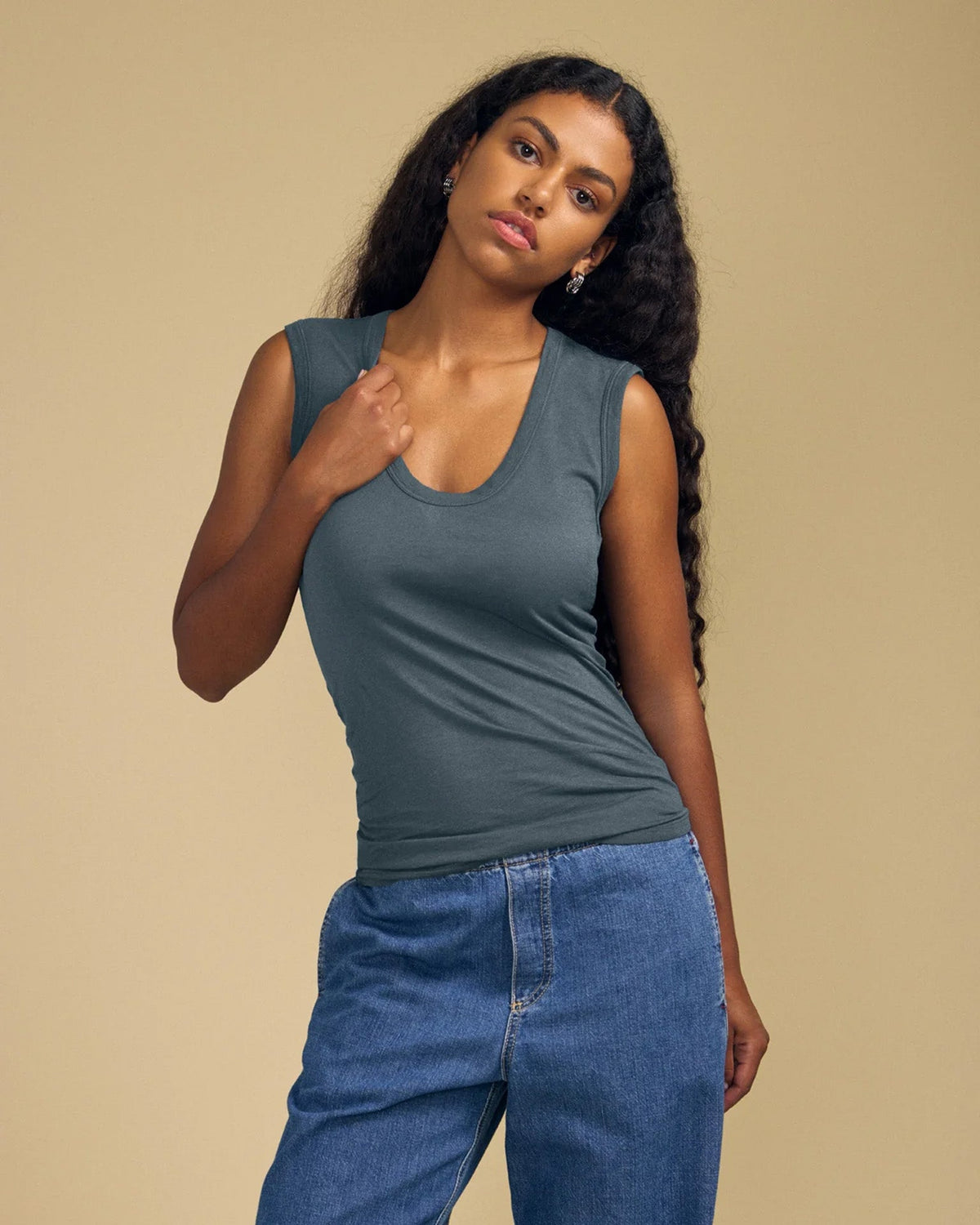 Estina Scoop Neck Tank Top in Coal Dust