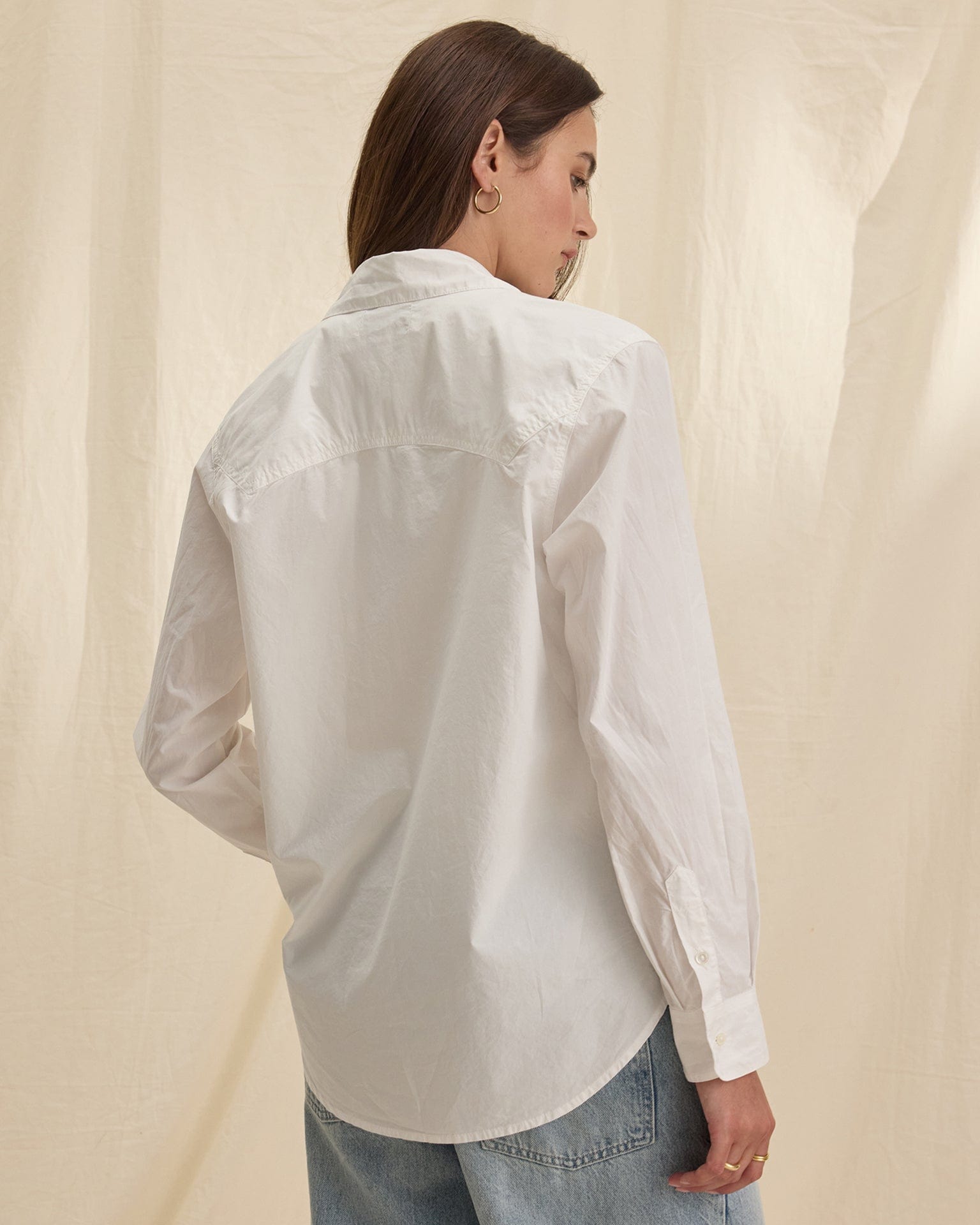 Velvet by Graham & Spencer Grace L/S Button Up Top in White