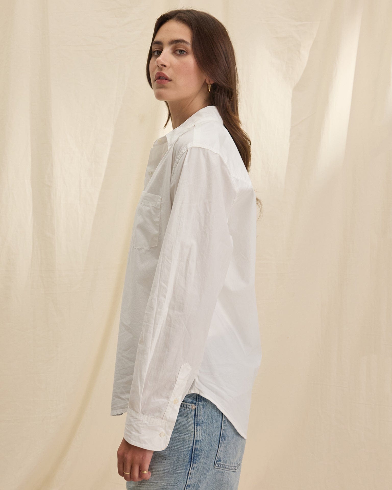 Velvet by Graham & Spencer Grace L/S Button Up Top in White