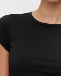 Velvet by Graham & Spencer Jemma S/S Crew Neck Top in Black