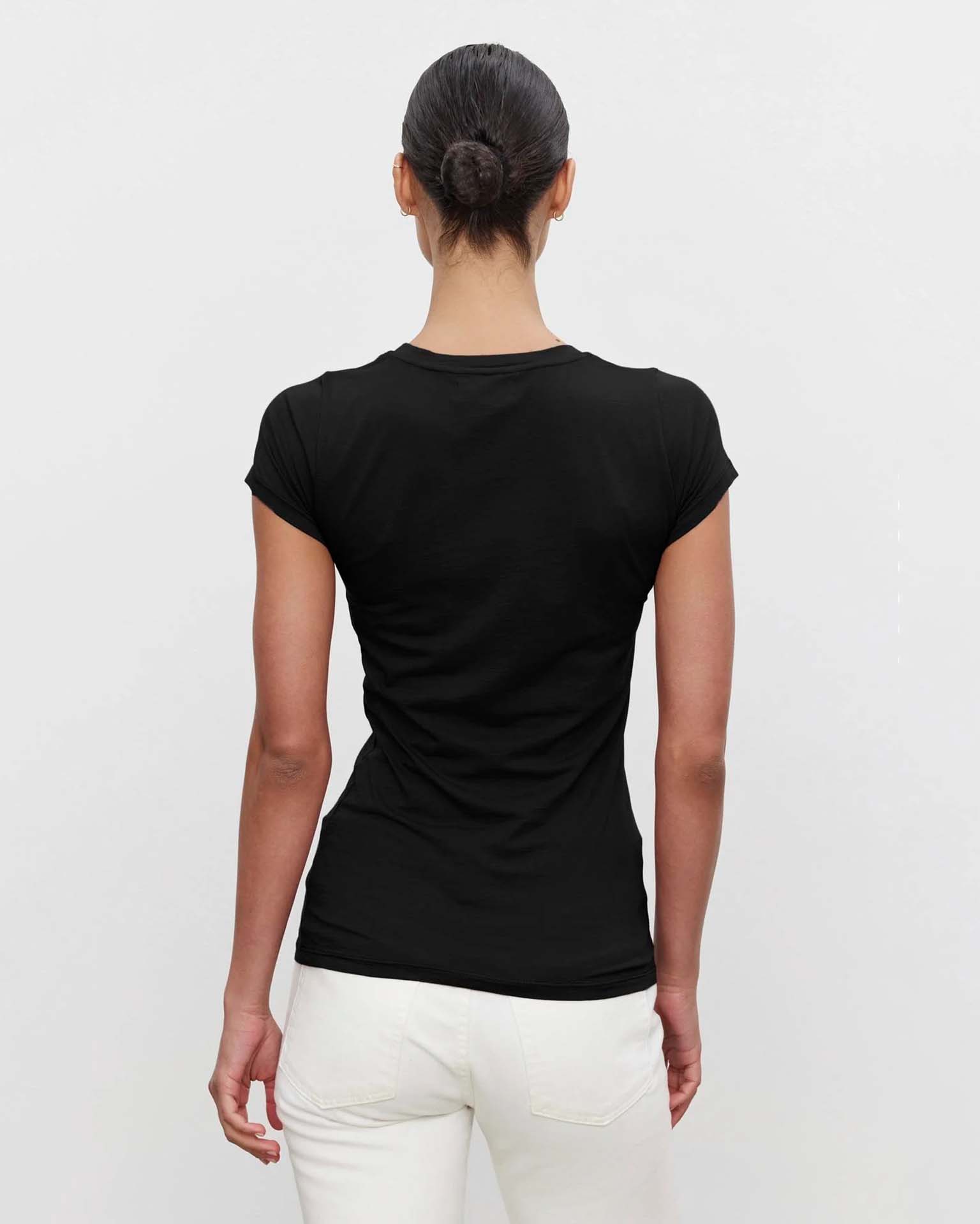 Velvet by Graham & Spencer Jemma S/S Crew Neck Top in Black