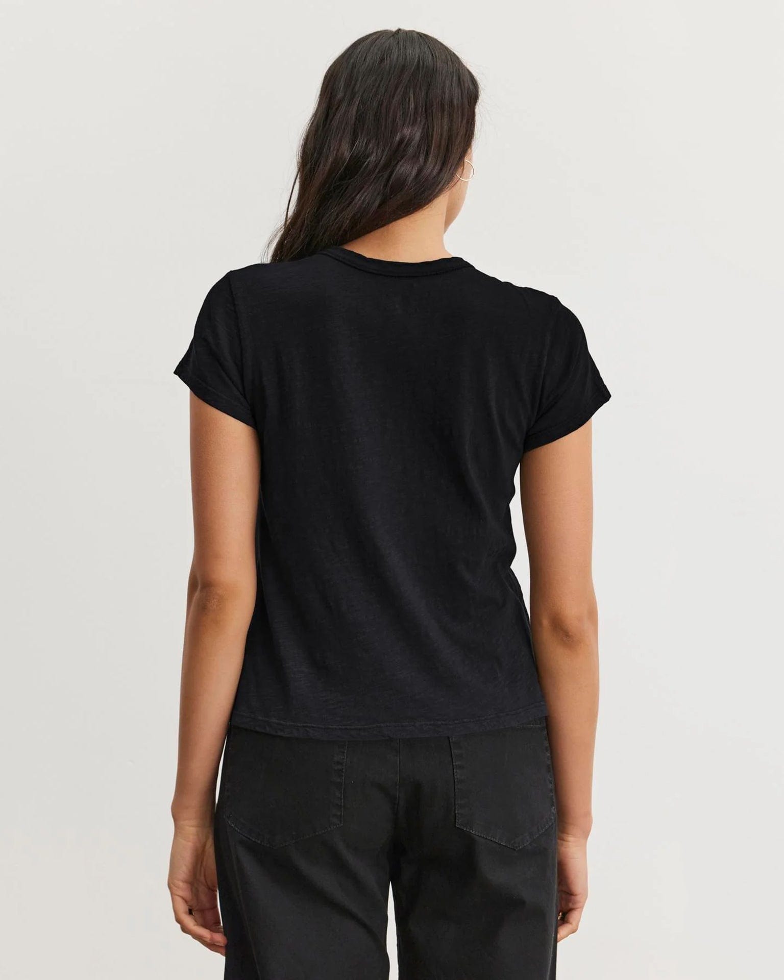 Velvet by Graham & Spencer Marie S/S Crop Top in Black