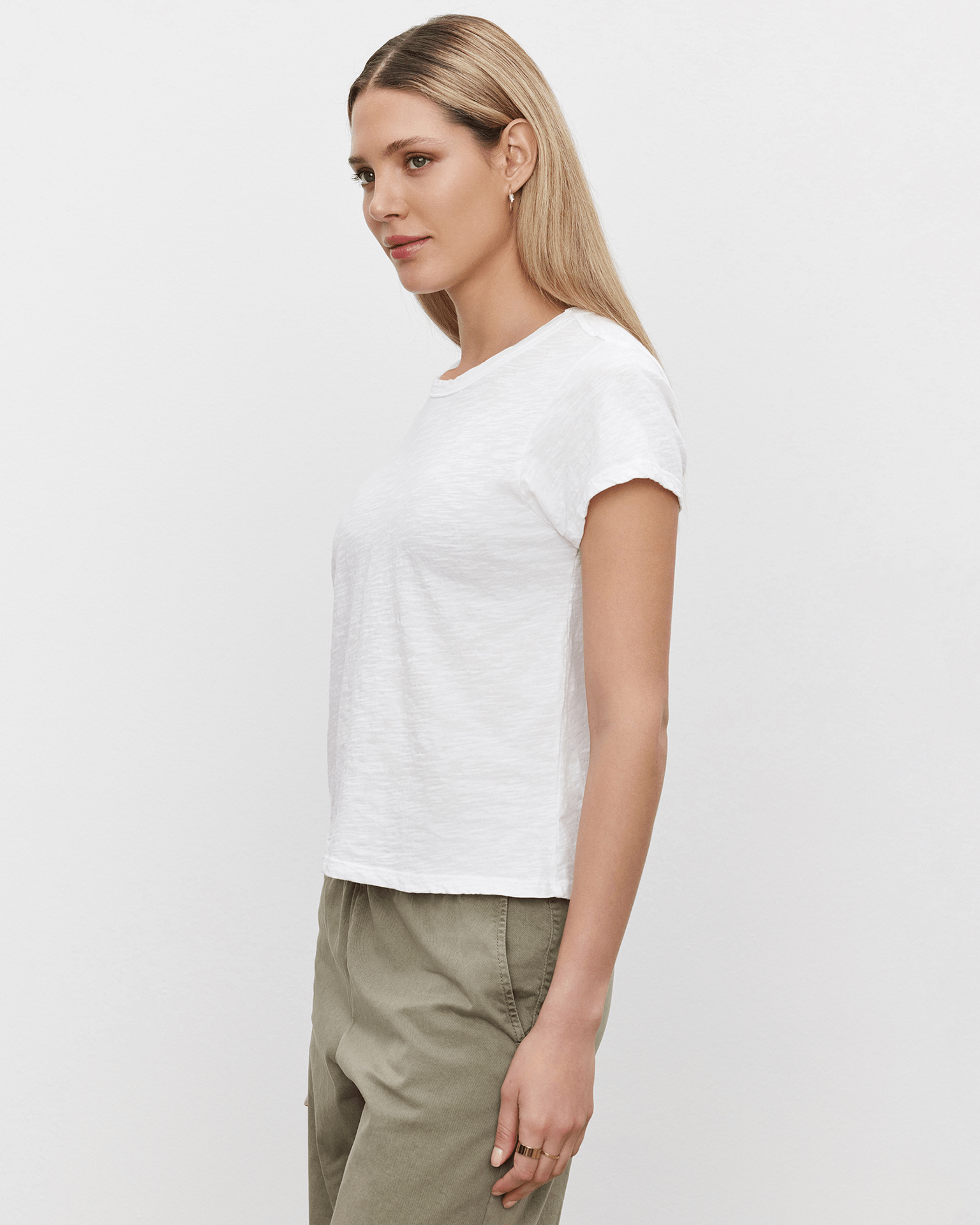 Velvet by Graham & Spencer Marie S/S Crop Top in White