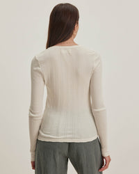 Velvet by Graham & Spencer Mauri L/S Crew Neck Top in Pearl