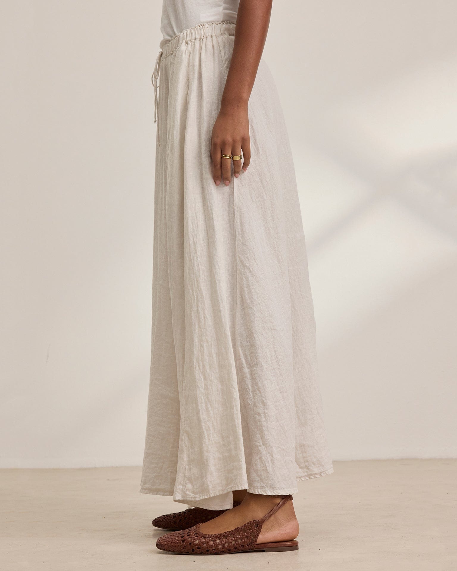 Velvet by Graham & Spencer Memphis Skirt in Beach