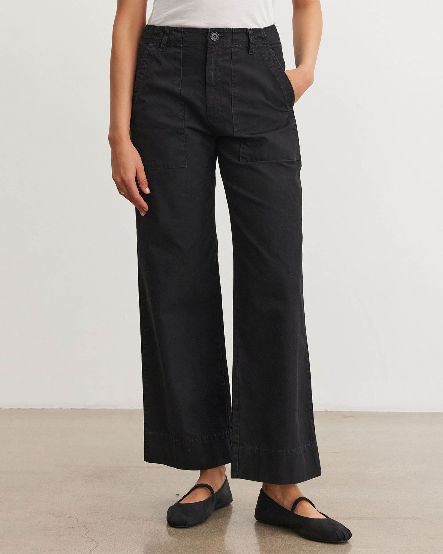 Velvet by Graham & Spencer Mya Pants in Vintage Black