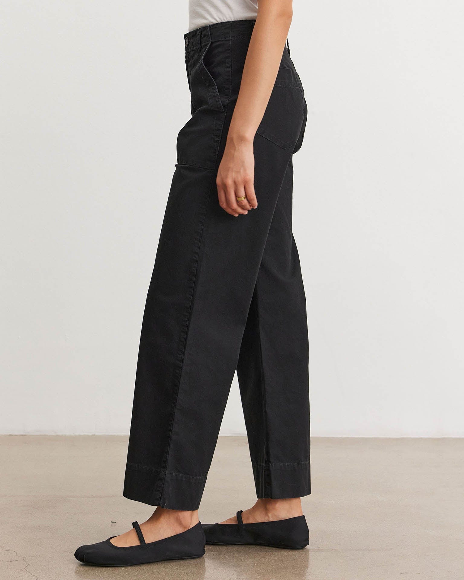 Velvet by Graham & Spencer Mya Pants in Vintage Black
