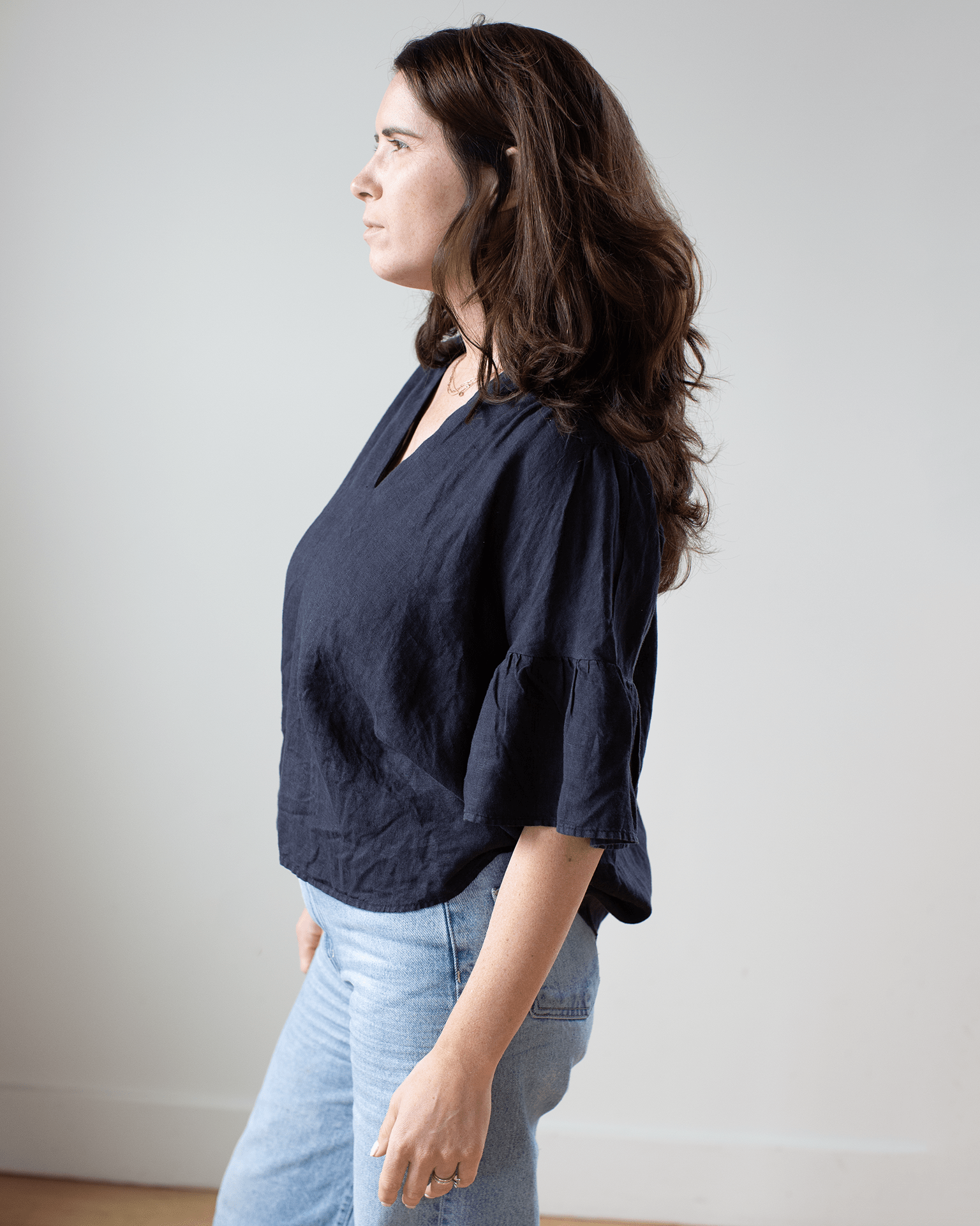 Velvet by Graham & Spencer Raye 3/4 Slv Shirred V Neck Top in Navy