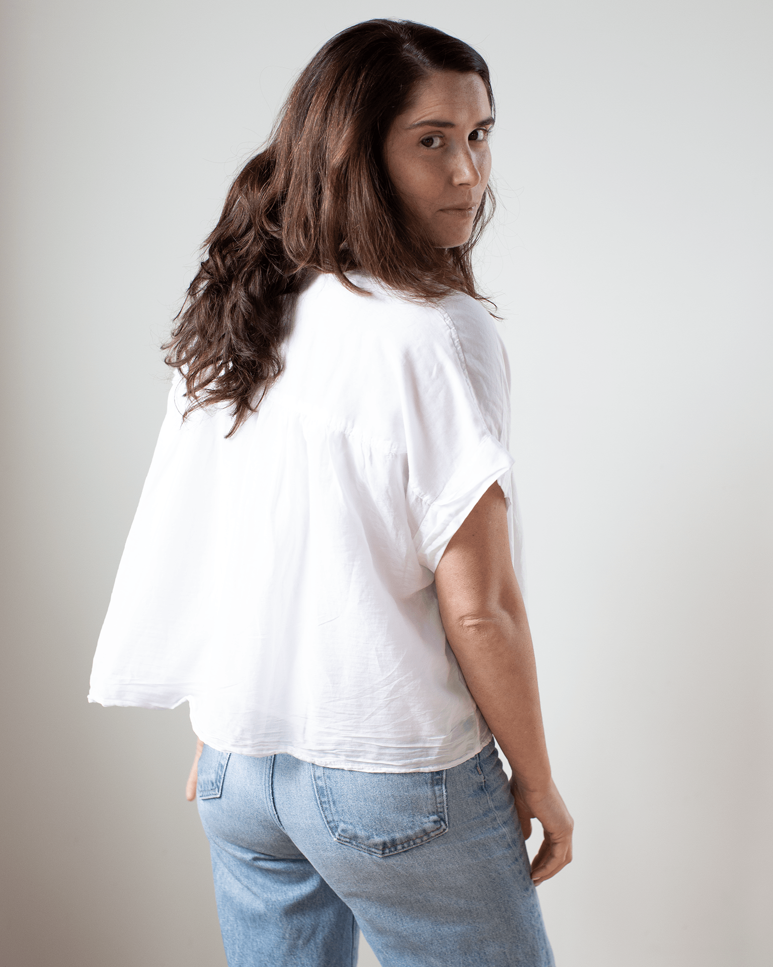 Velvet by Graham & Spencer Rie S/S Button Up in White