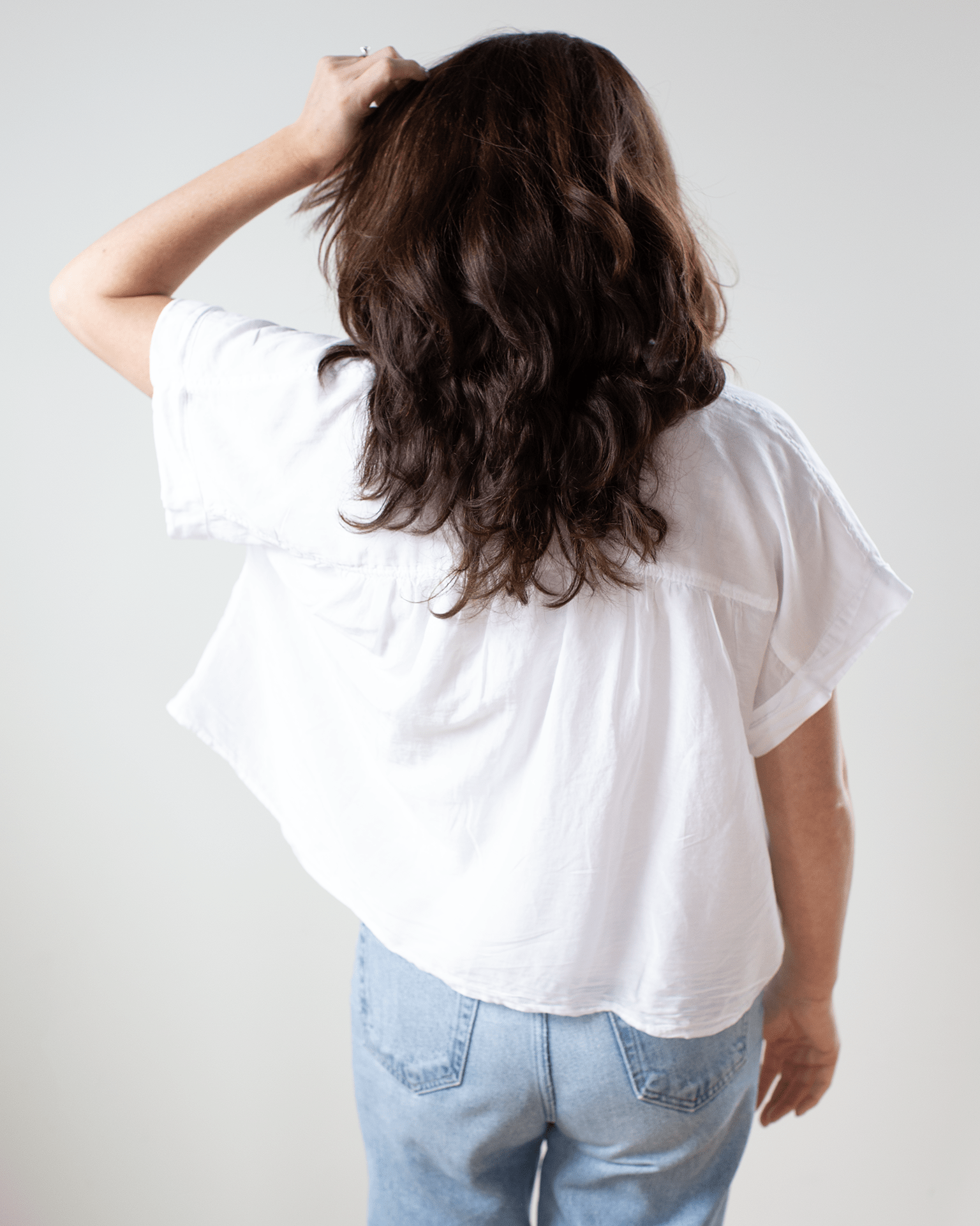 Velvet by Graham & Spencer Rie S/S Button Up in White