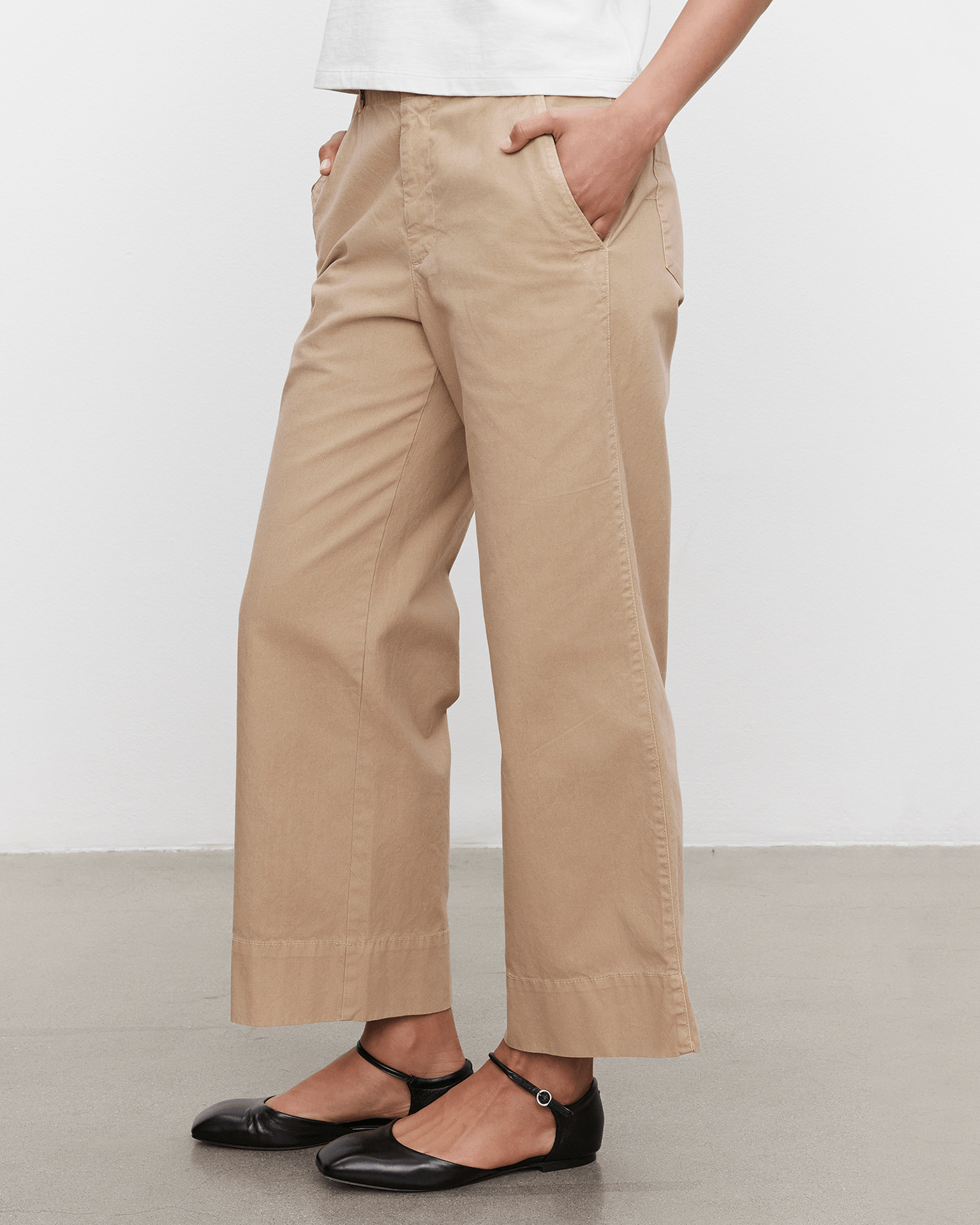 Velvet by Graham & Spencer Sabine Pant in Putty