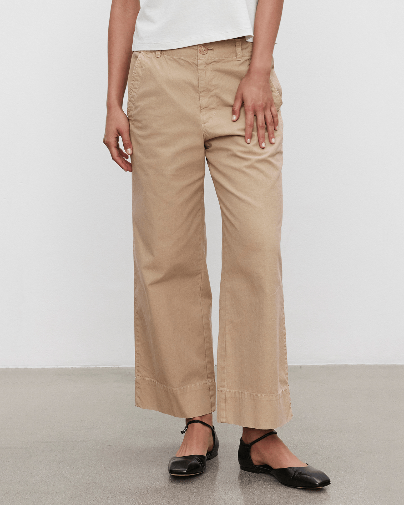 Velvet by Graham & Spencer Sabine Pant in Putty