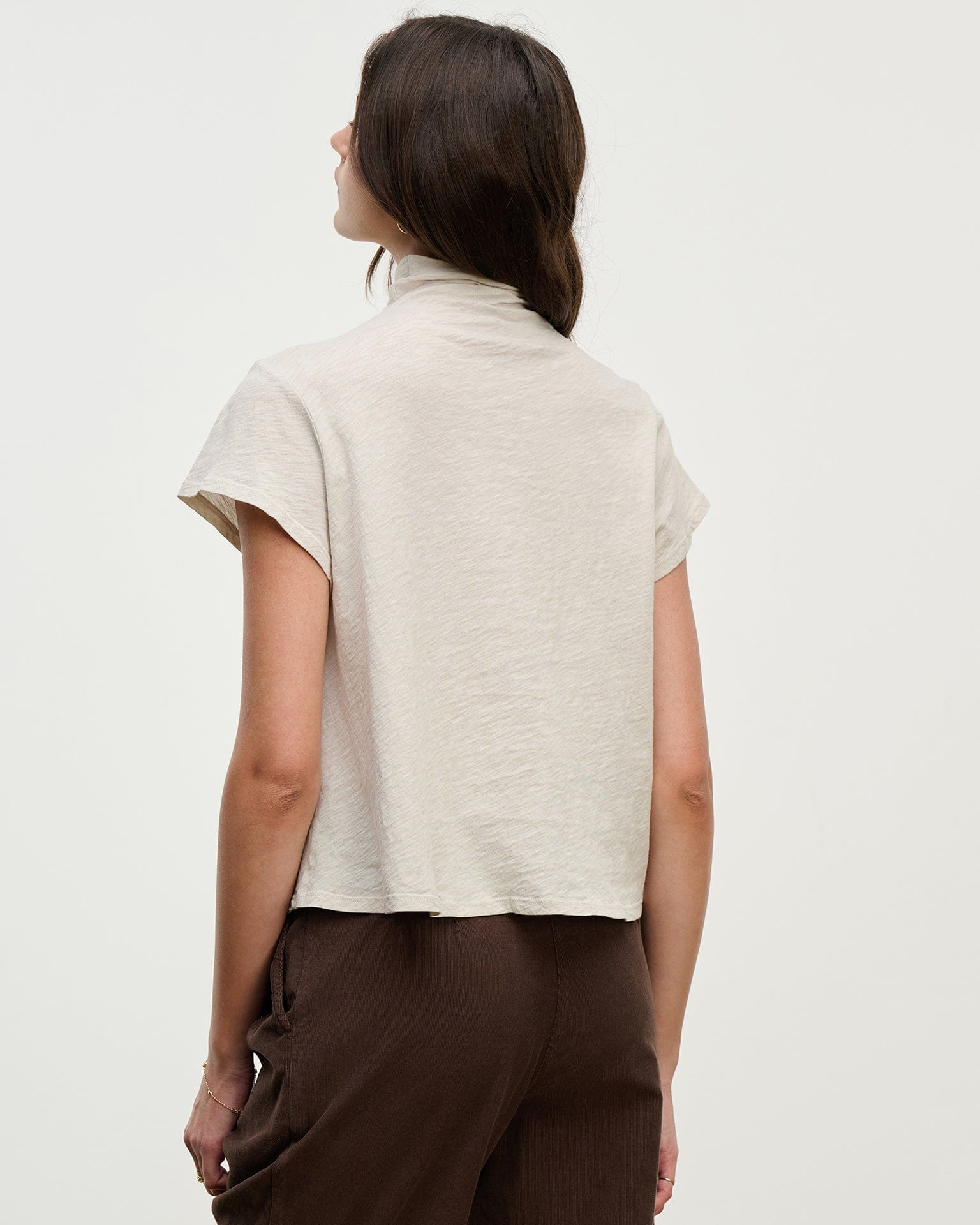 Velvet by Graham & Spencer Savi S/S Mock Neck Crop Top in Cookie