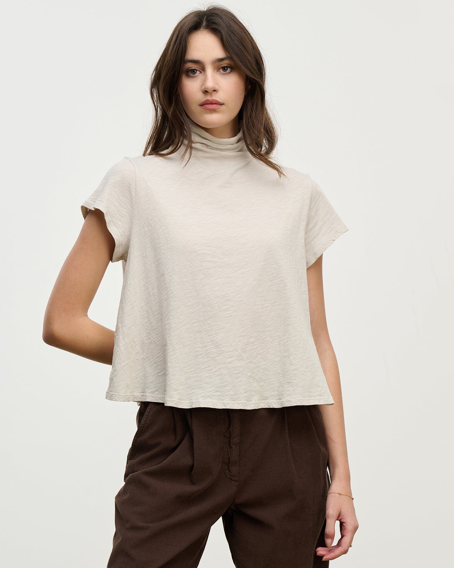 Velvet by Graham & Spencer Savi S/S Mock Neck Crop Top in Cookie
