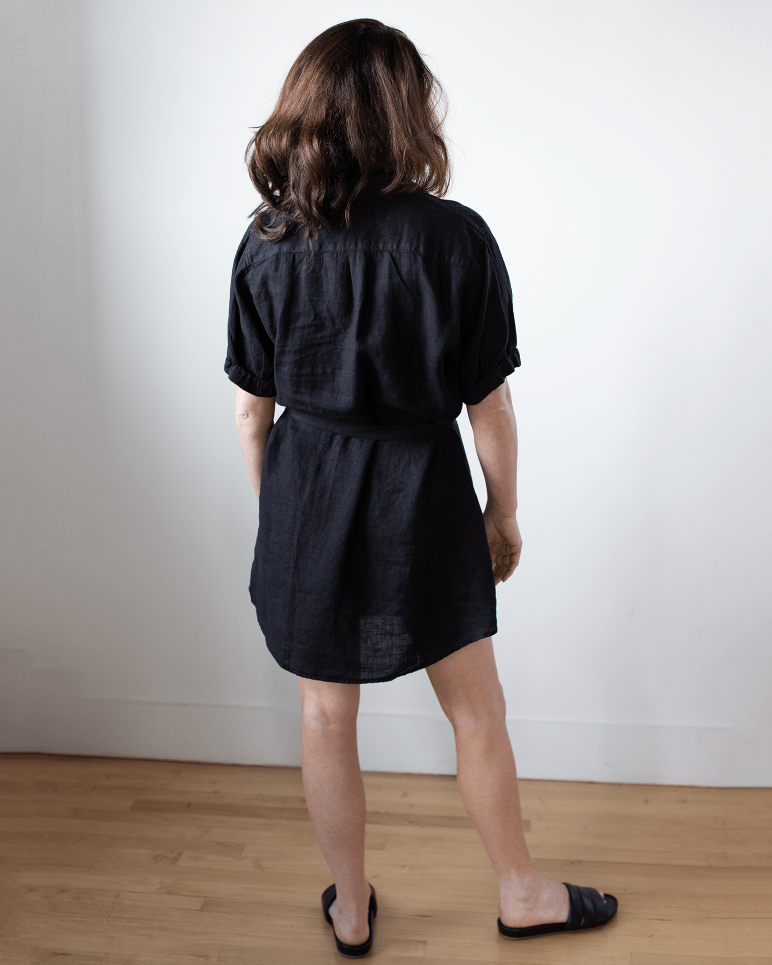 Velvet by Graham & Spencer Stella S/S Collar Dress in Black