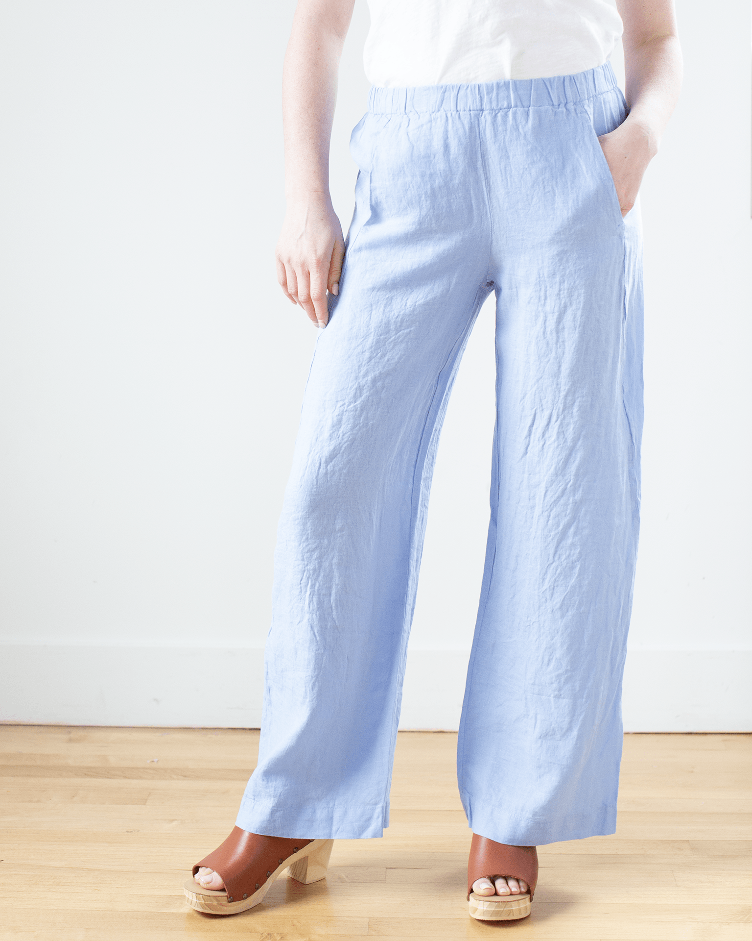 Velvet by Graham & Spencer Stephanie Pull On Pant in Chill