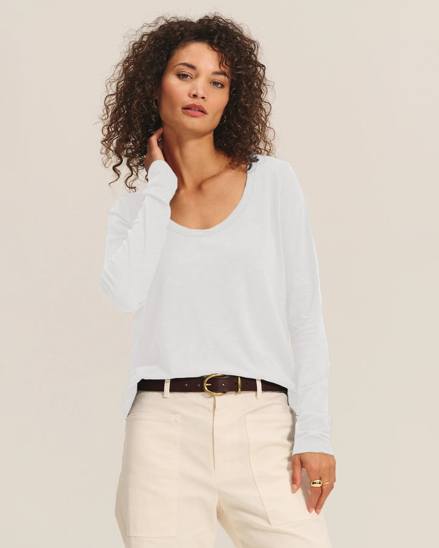 Becky Long Sleeve Scoop Neck Top in White