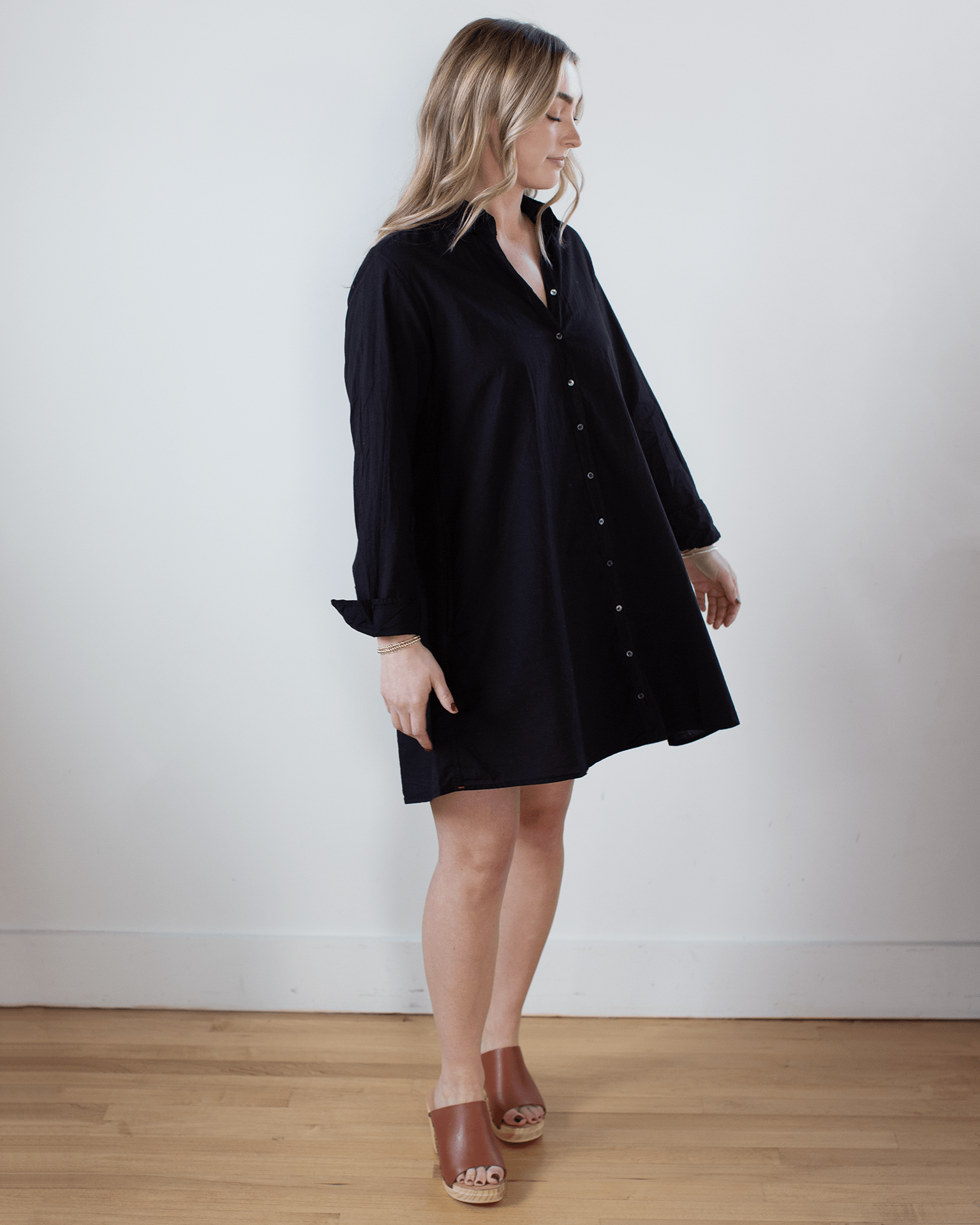 XiRENA Bobby Dress in Black