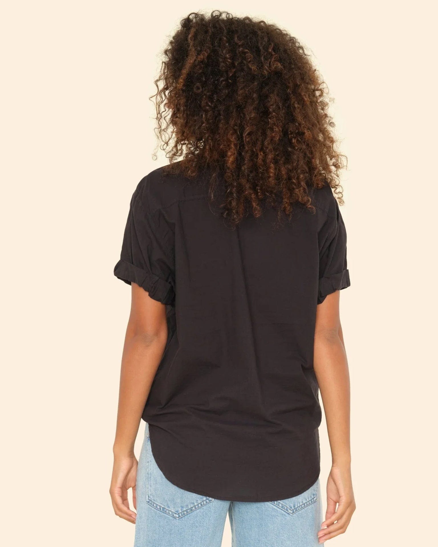 XiRENA Channing Shirt in Black