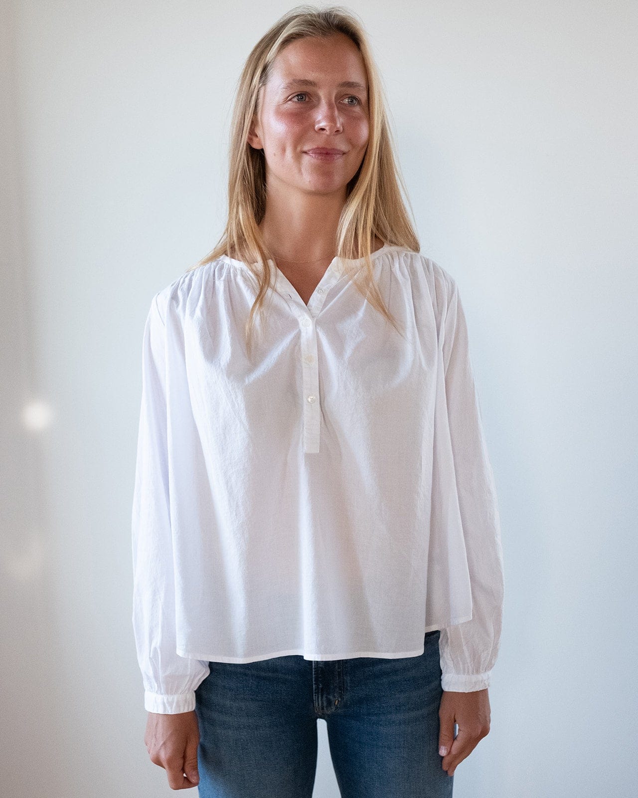 XiRENA Hennessy Top in White