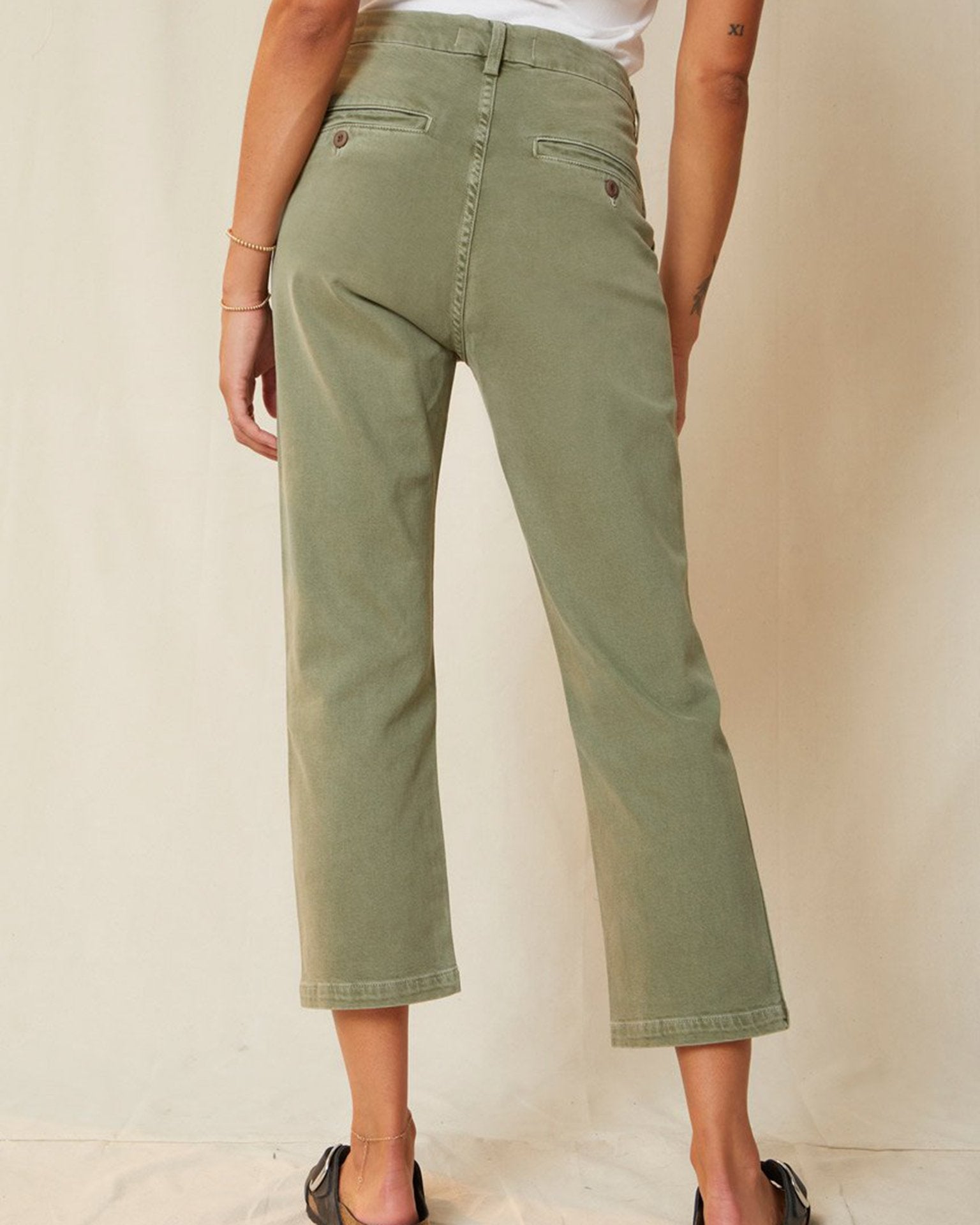 AMO Easy Trouser Relaxed Crop Straight in Surplus