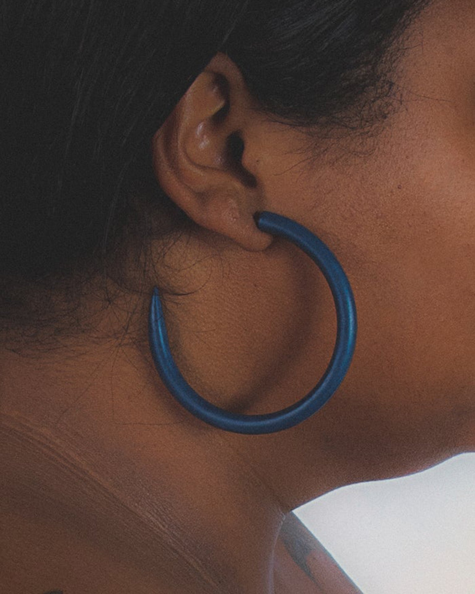 B&L C Hoop in Large Reservoir