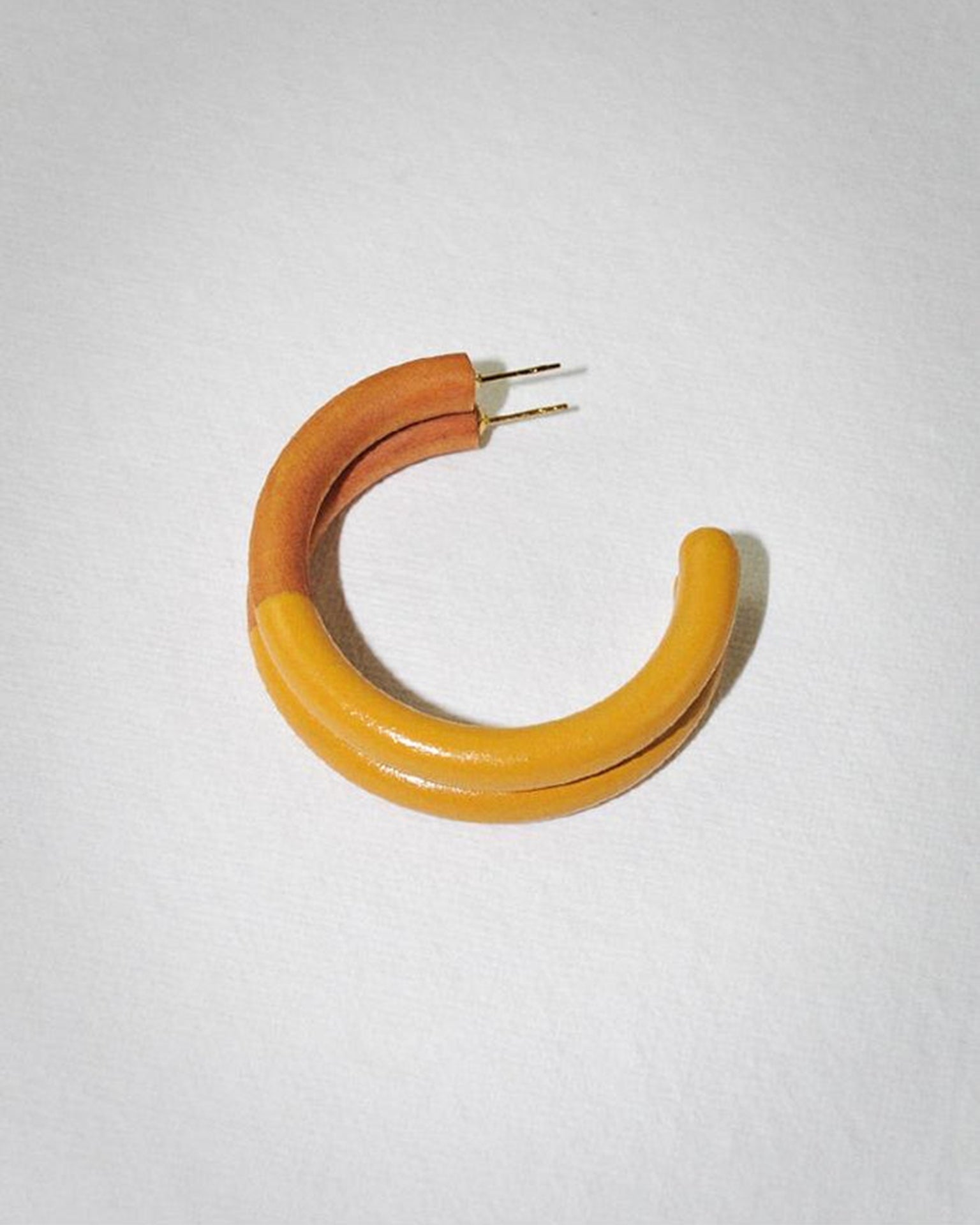 B&L Jewelry Cruiser Dip Small Hoop in Cruiser