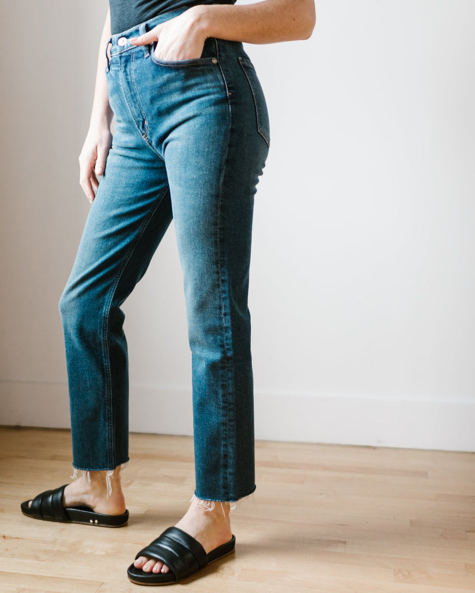 DAPHNE CROP STOVEPIPE JEANS - ボトムス