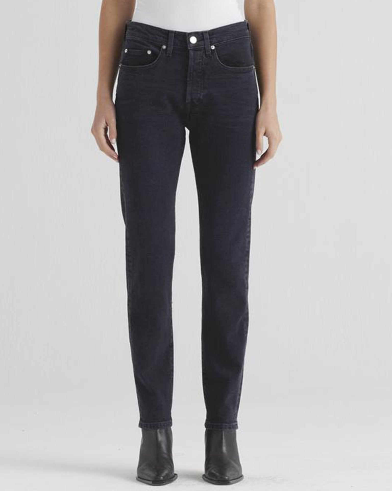 Edwin Hana High Rise Straight in Goth