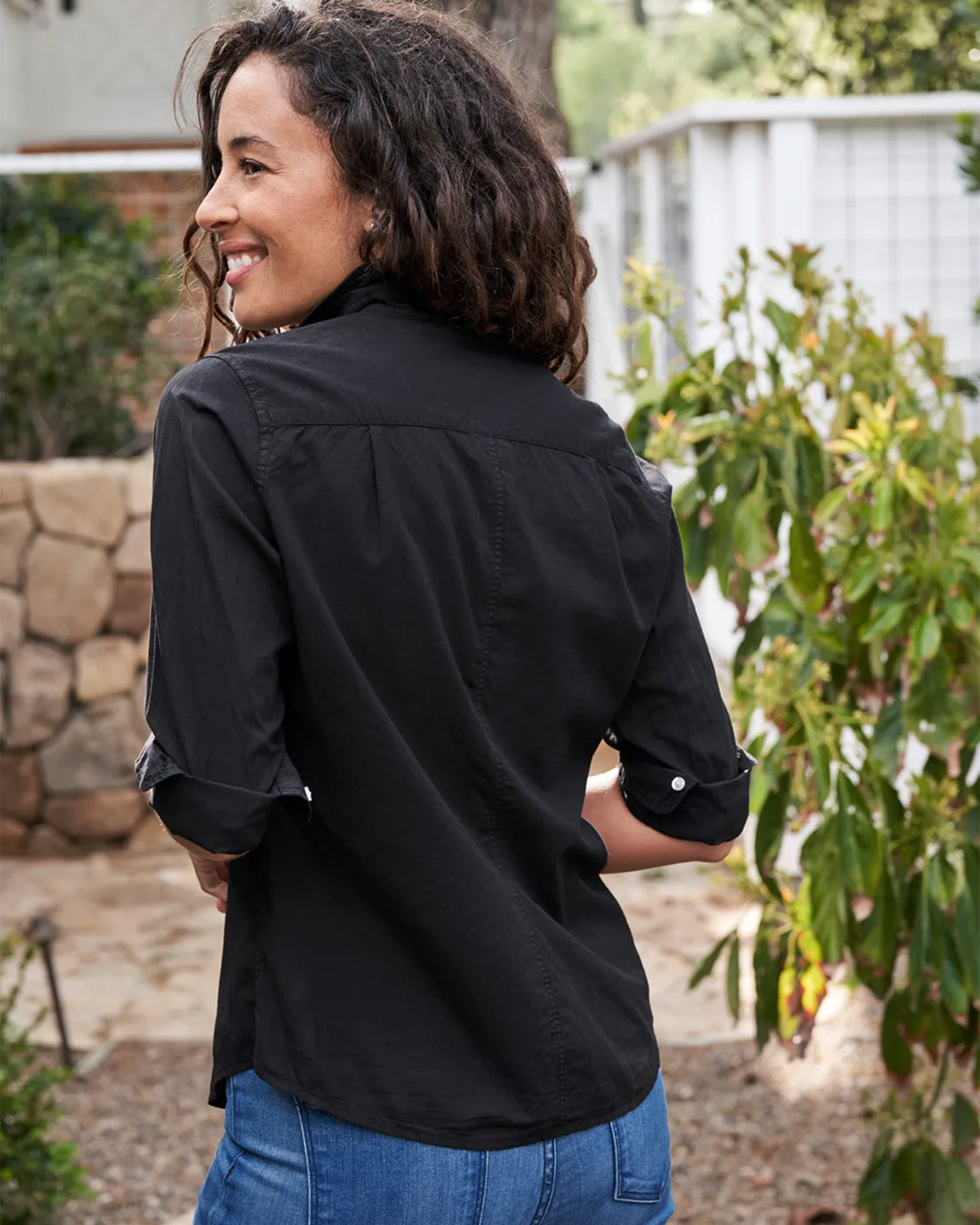 Frank & Eileen Barry Button Down Featherweight in Black