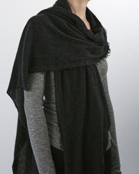 Grisal Love Cashmere Scarf in Black X Charcoal