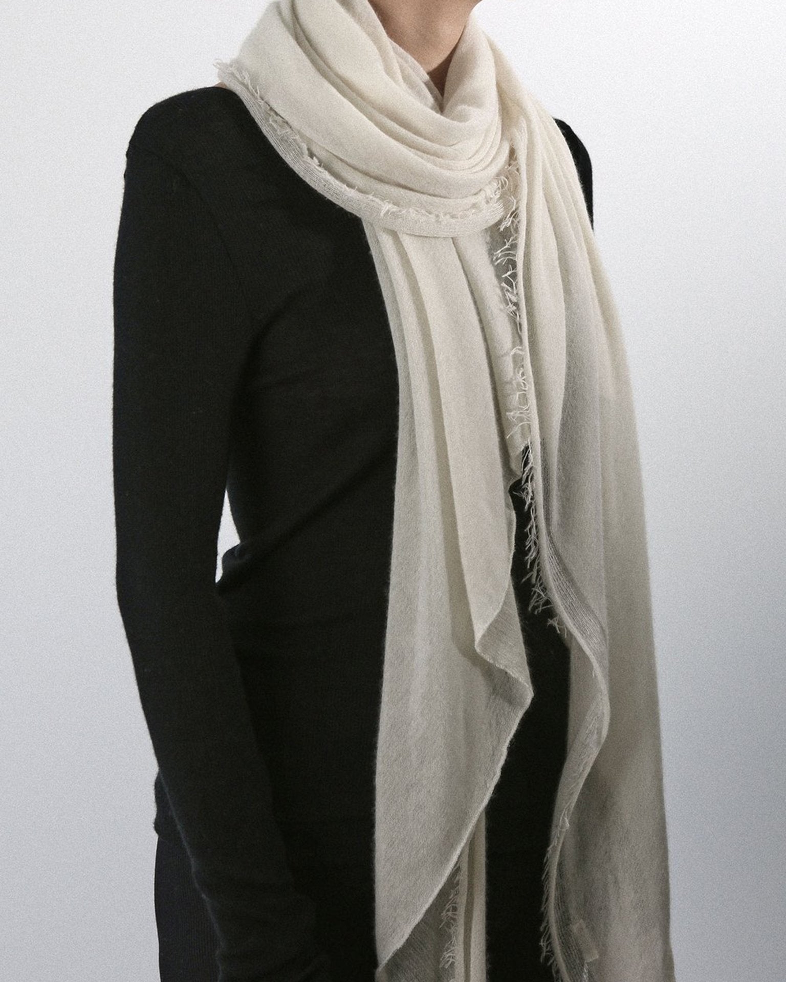 Grisal Love Cashmere Scarf in Milk