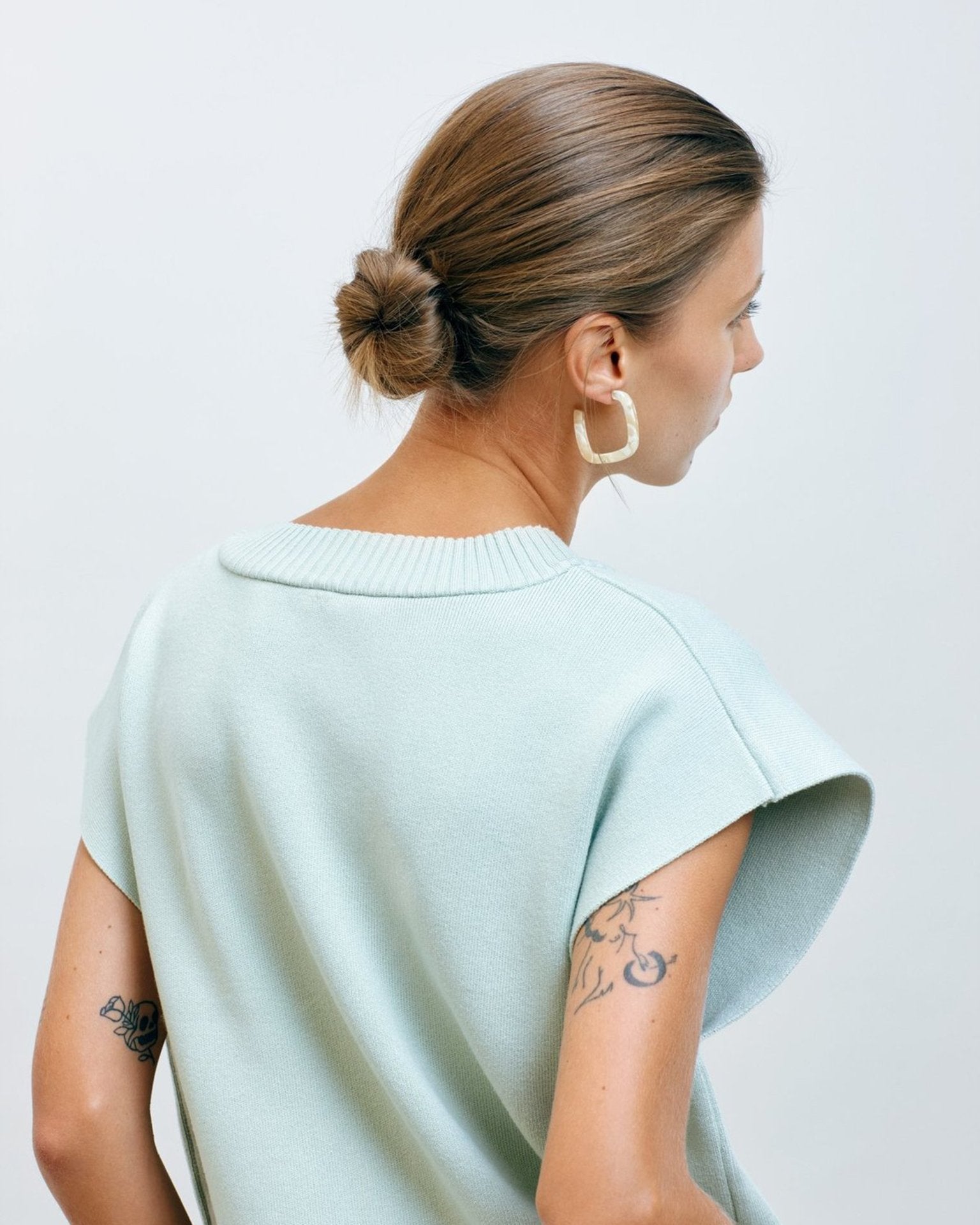 Machete Midi Square Hoops in Ivory