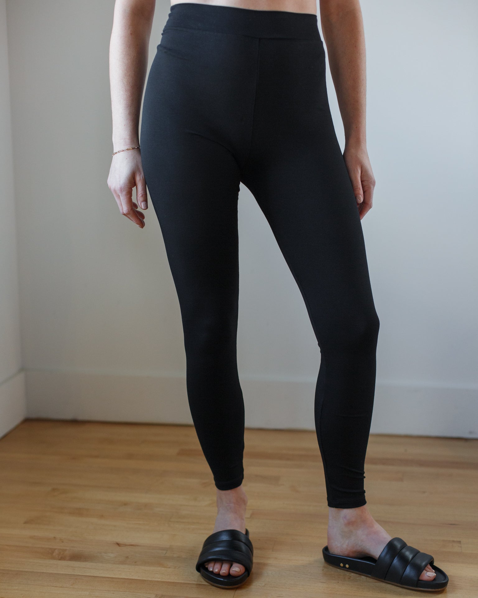 http://www.blissboutiques.com/cdn/shop/products/bliss-bouqitues-only-hearts-sf-high-waist-leggings-in-black-30856138784865.jpg?v=1671859139