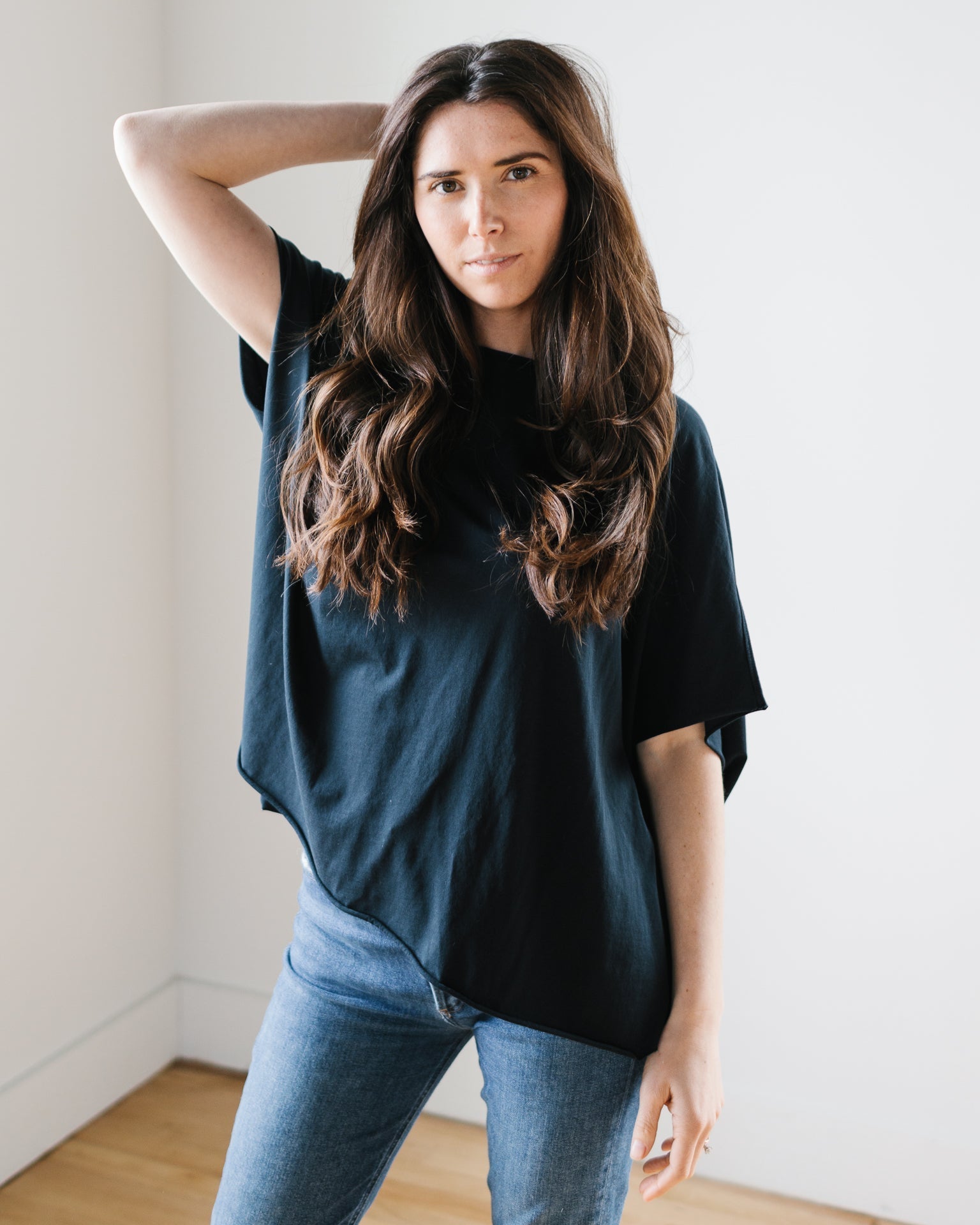 Frank & Eileen Olive Capelet Tee in British Royal Navy