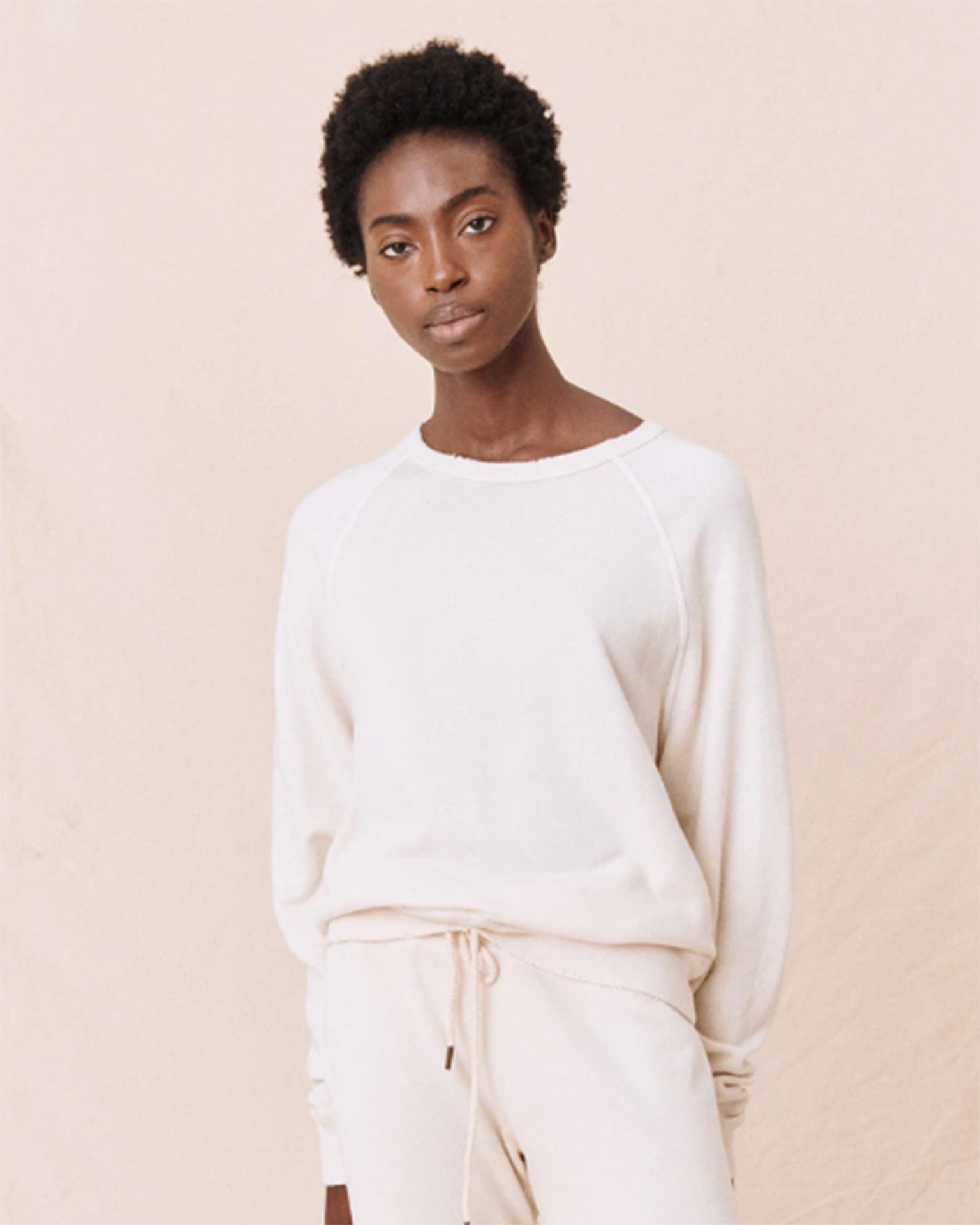 The College Sweatshirt in Washed White