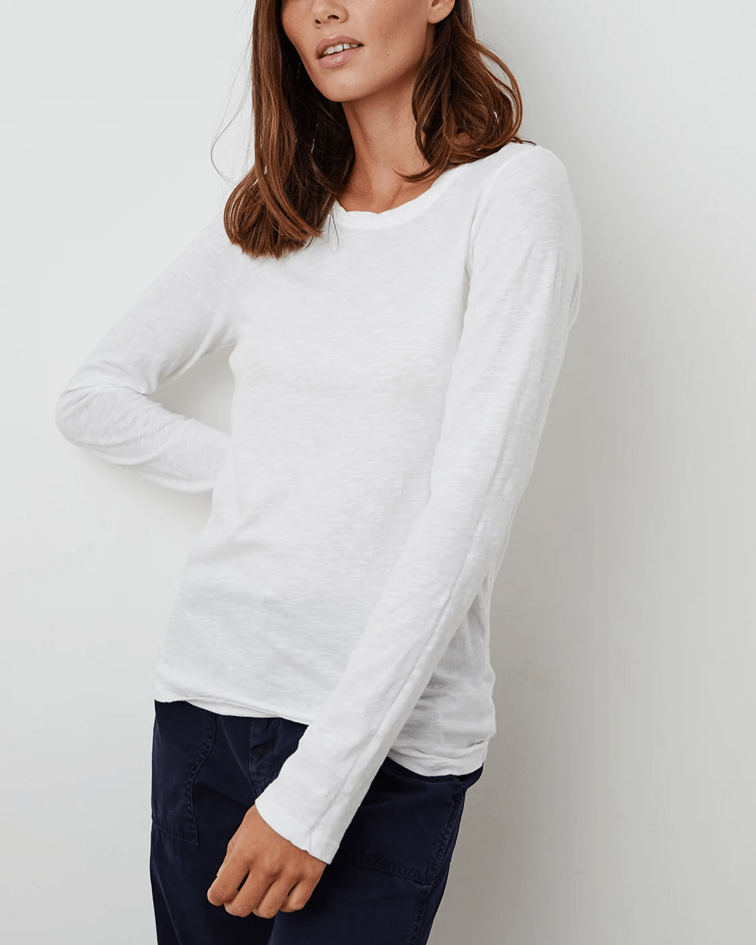 Velvet by Graham & Spencer Lizzie L/S Crew in White